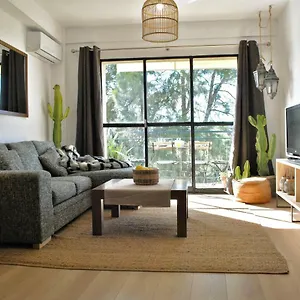 the-boho-chic-oasis-lovely-city-center-apartment.es-andalucia.com/